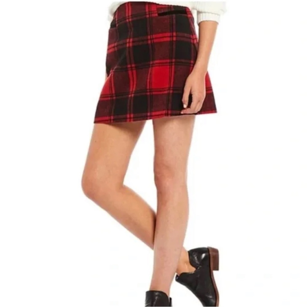 COPPER KEY Red and Black Plaid A-Line Skirt with pockets - Picture 3 of 6